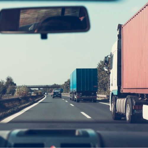 Camión en carretera